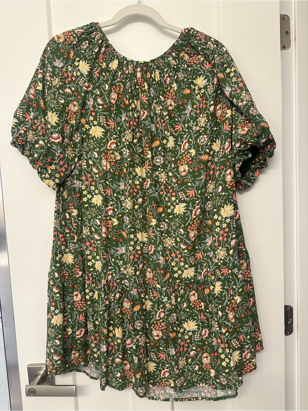 LOFT Green Floral Short Sleeve Dress